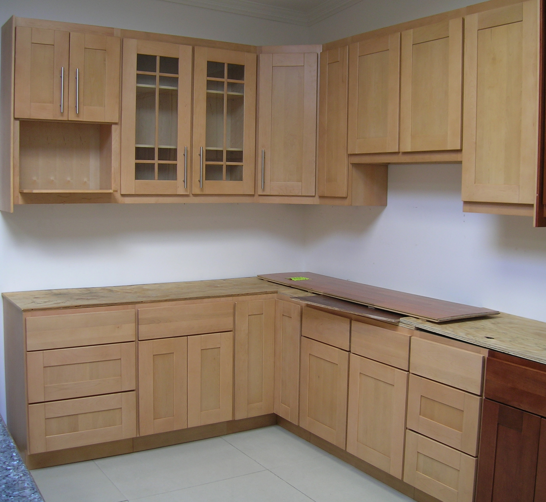 Contemporary Kitchen Cabinets & Wholesale Priced Kitchen Cabinets at